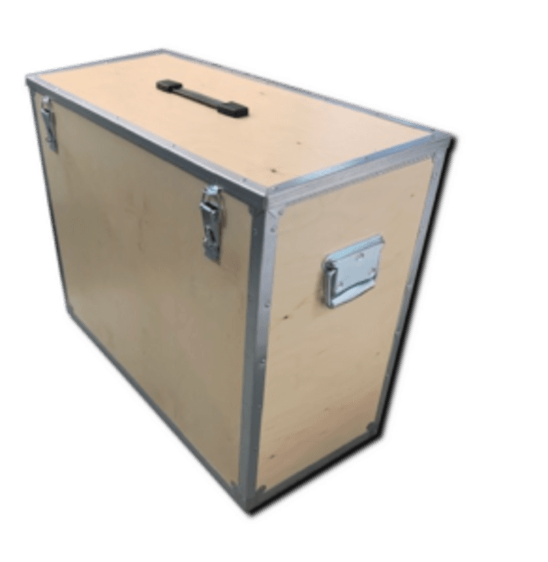 Plywoodlåda för farligt gods.